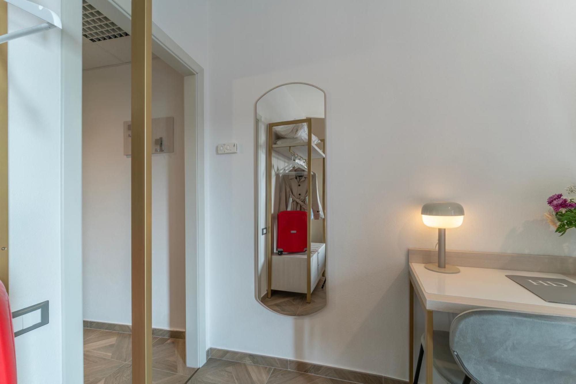 Hotel Donatello Modena Exteriör bild