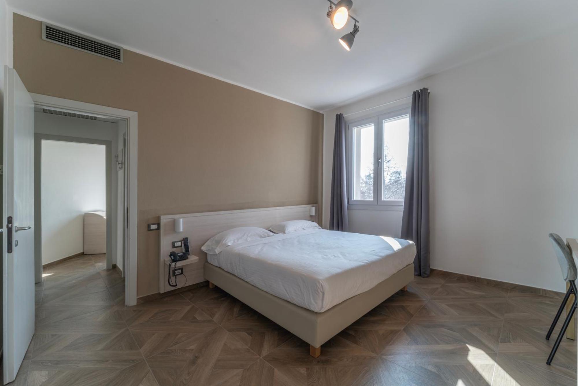 Hotel Donatello Modena Exteriör bild